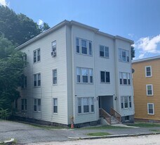 16 Catharine St, Unit 2R in Worcester, MA - Building Photo