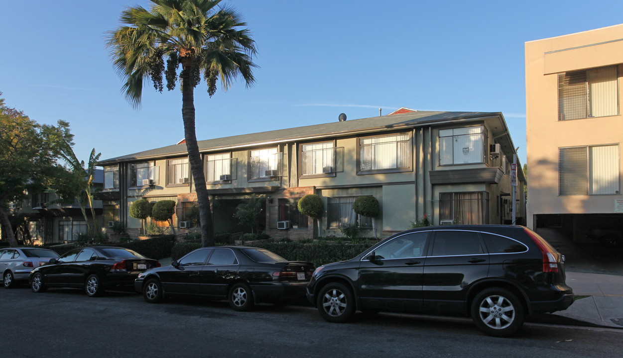 1233-1235 N Harper Ave in West Hollywood, CA - Foto de edificio