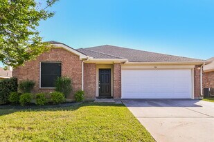 1041 Stockton Dr in Burleson, TX - Building Photo