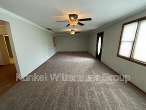 604 Eiler Rd in Belleville, IL - Building Photo - Building Photo