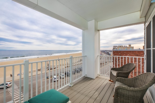 315 Ocean Blvd in Hampton, NH - Building Photo - Building Photo