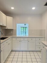 5987 Forest Hill Blvd in West Palm Beach, FL - Building Photo