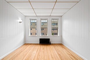 1440 W Howard St in Chicago, IL - Building Photo