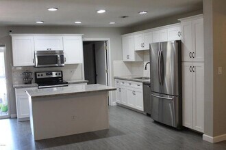 757 E Loyola Dr in Tempe, AZ - Building Photo - Building Photo