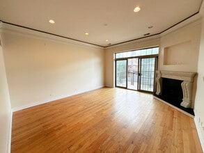 4518 N Kedzie Ave in Chicago, IL - Building Photo - Building Photo