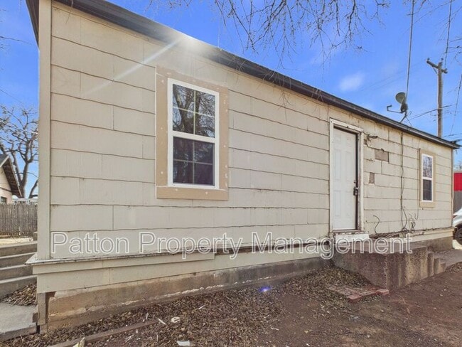 2216 S Polk St in Amarillo, TX - Foto de edificio - Building Photo