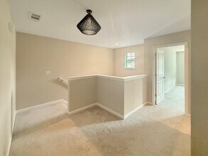 4372 Grosbeak Dr in Hoschton, GA - Building Photo - Building Photo