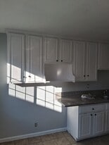 245 W 83rd St in Los Angeles, CA - Building Photo