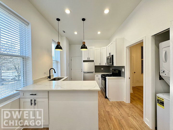 1340 W Ohio St in Chicago, IL - Building Photo