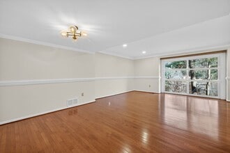 9250 Three Oaks Dr in Silver Spring, MD - Building Photo - Building Photo