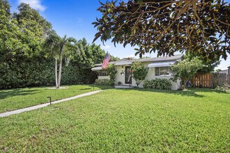 1114 N K St in Lake Worth Beach, FL - Building Photo - Building Photo