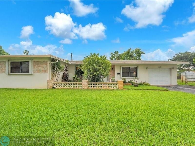 4880 NW 9th St in Plantation, FL - Building Photo