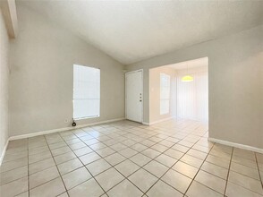 2809 Parker Ln in Austin, TX - Building Photo - Building Photo