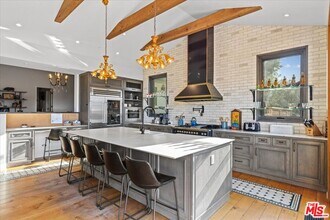2373 Tuna Canyon Rd in Topanga, CA - Building Photo - Building Photo