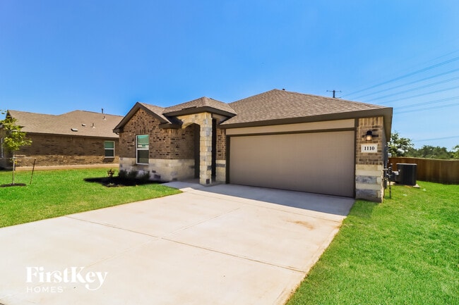 1110 Nashua Square in San Antonio, TX - Building Photo - Building Photo