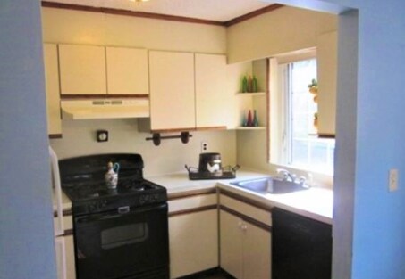 20 Saint Paul St, Unit 3 in Brookline, MA - Building Photo - Building Photo