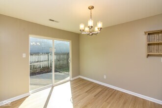 1602 S Grant Ave in Indianapolis, IN - Building Photo - Building Photo