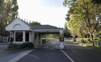 Copper Ridge Apartments