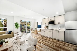 900 Rainier in Seattle, WA - Building Photo - Building Photo