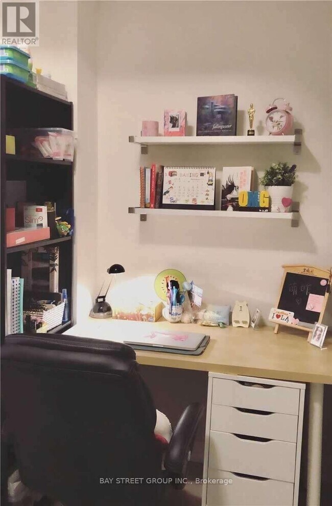 17 Dundonald St in Toronto, ON - Building Photo - Building Photo