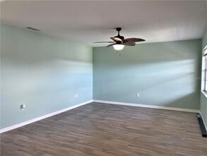 460 Base Ave E, Unit 122 in Venice, FL - Building Photo - Building Photo