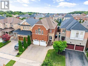 3450 Trilogy Trail in Mississauga, ON - Building Photo - Building Photo