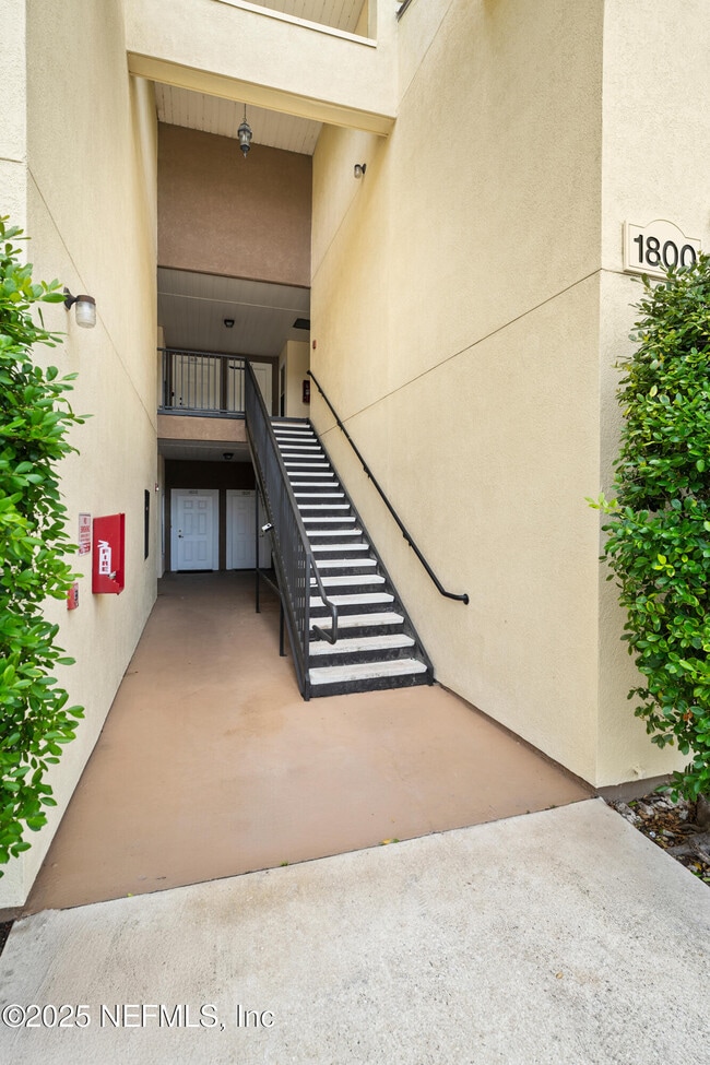 7920 Merrill Rd in Jacksonville, FL - Building Photo - Building Photo
