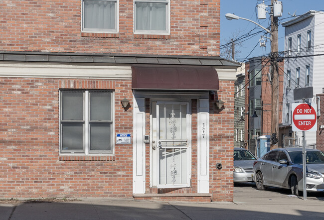 99 Brunswick St in Jersey City, NJ - Foto de edificio - Building Photo