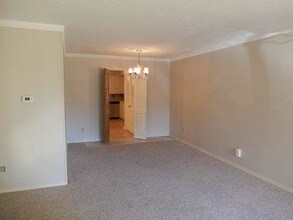 8403 Lullwater Dr in Dallas, TX - Building Photo - Building Photo