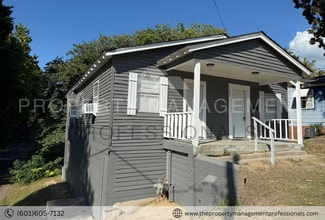 1103 Fayette St in Vicksburg, MS - Building Photo - Building Photo