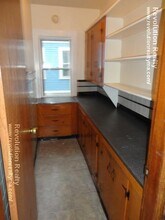 14 Powder House Blvd, Unit 4 in Somerville, MA - Building Photo - Building Photo