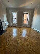 211 Beacon St, Unit 2R in Boston, MA - Building Photo