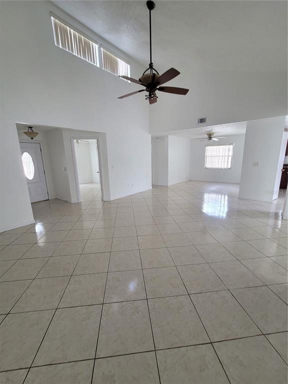 9508 Pembridge Ct in Tampa, FL - Building Photo - Building Photo