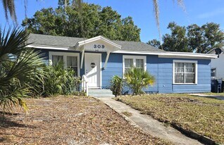 309 Lakedale Dr in Auburndale, FL - Building Photo