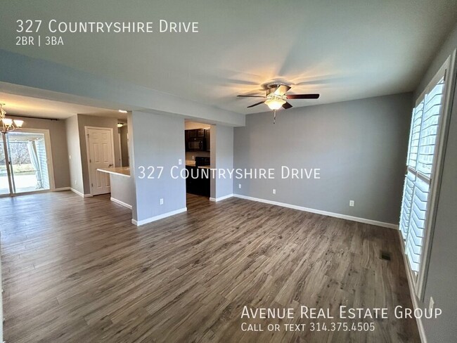 327 Countryshire Dr in O'Fallon, MO - Building Photo - Building Photo