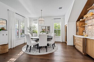 6004 Curie Pl in Palm Beach Gardens, FL - Building Photo - Building Photo
