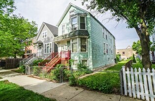 3331 N Whipple St in Chicago, IL - Building Photo
