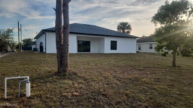2810-2844 44th St SW in Lehigh Acres, FL - Building Photo - Building Photo