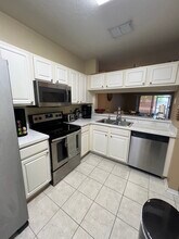 1132 Kennewick Ct in Wesley Chapel, FL - Building Photo - Building Photo