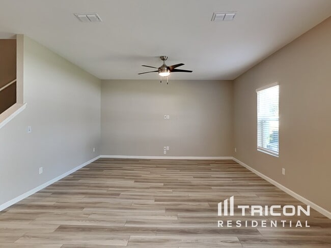 2953 Grand Finale St in Green Cove Springs, FL - Foto de edificio - Building Photo