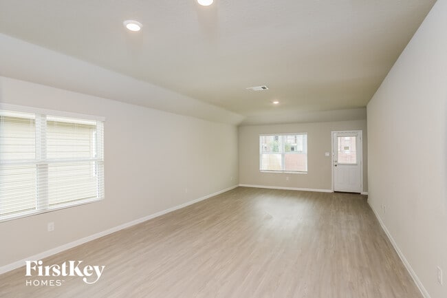 1807 Morse Way in San Antonio, TX - Building Photo - Building Photo