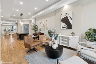 3655 S King Dr in Chicago, IL - Building Photo - Building Photo
