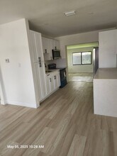 3173 SW 11th St in Miami, FL - Building Photo - Building Photo