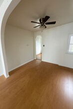 5011 Jackson St in Philadelphia, PA - Building Photo - Building Photo