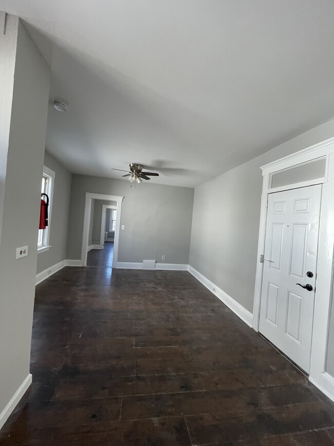 10 E Passaic Ave in Bloomfield, NJ - Building Photo - Building Photo