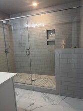 4762 Sampson Ct. in Lilburn, GA - Foto de edificio - Building Photo