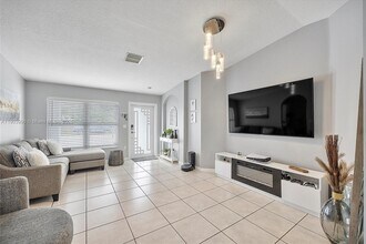 13269 SW 278th St in Homestead, FL - Building Photo - Building Photo