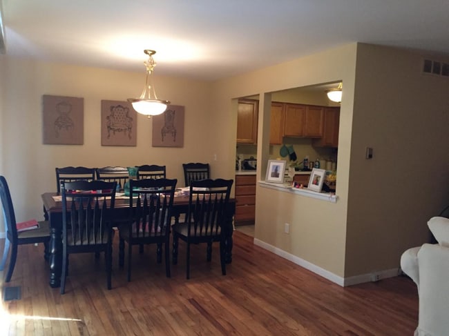 426 N Fox Hills Dr in Bloomfield Township, MI - Building Photo - Building Photo