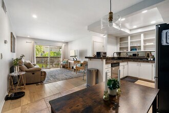 6036 Rancho Mission Rd, Unit SI ID1513734P in San Diego, CA - Building Photo - Building Photo