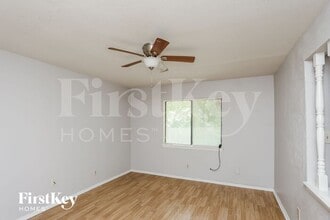 608 Nora Ln in Desoto, TX - Building Photo - Building Photo